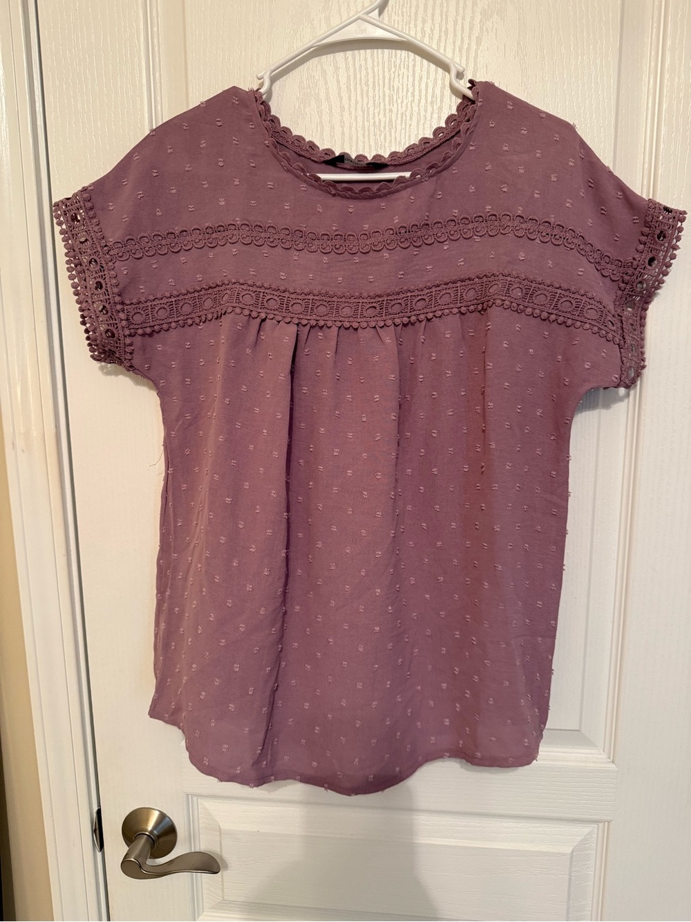 Women's Mauve Lace-Trim Short Sleeve Top